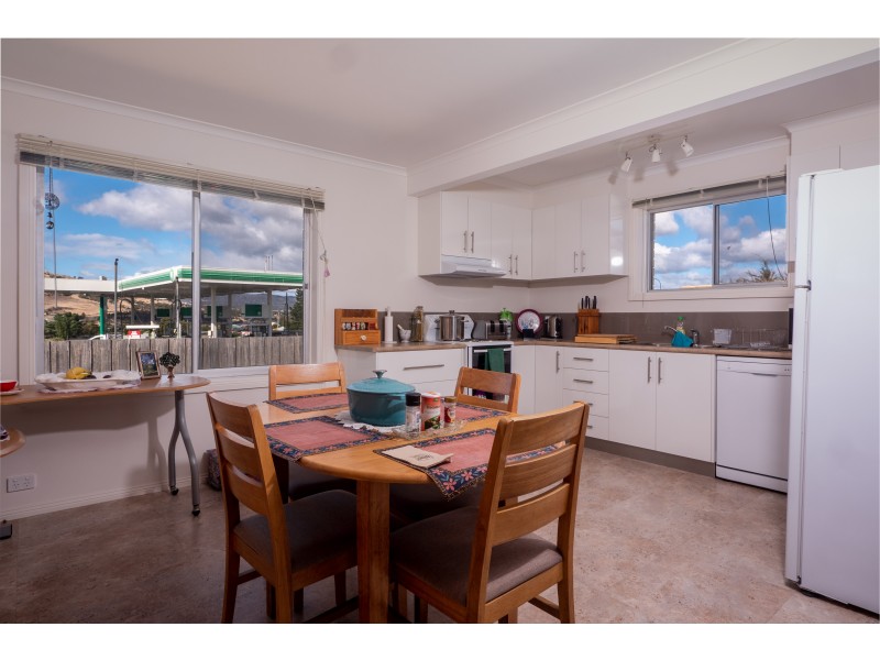 2 Racecourse Road, Brighton TAS 7030