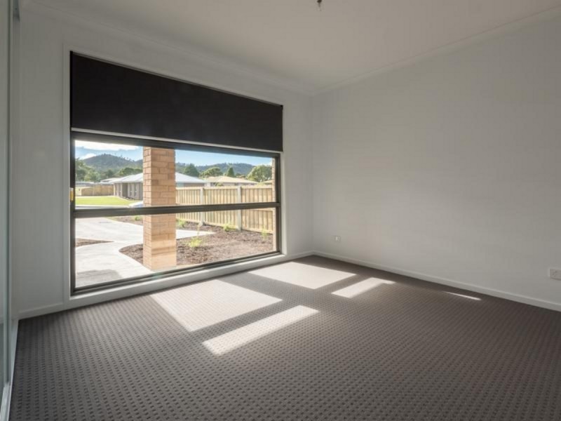 27 Holmfield Avenue, Clarendon Vale TAS 7019