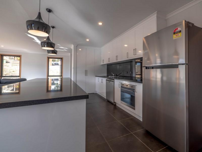 2 Baltonsborough Road, Austins Ferry TAS 7011