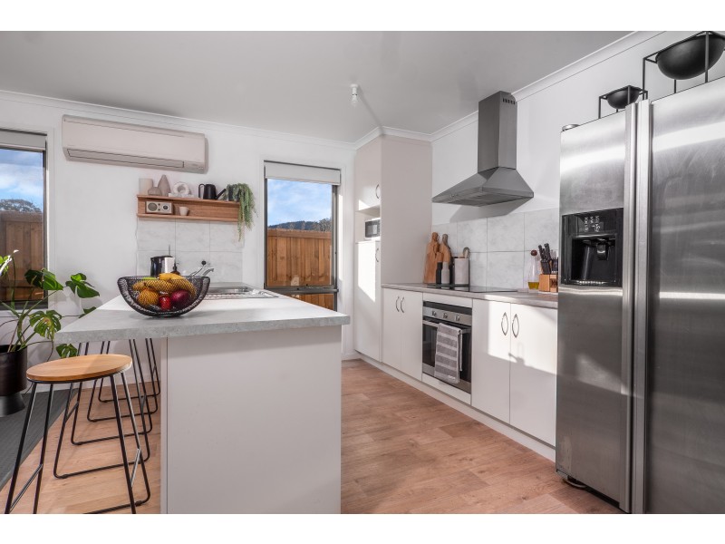 33 Holmfield Avenue, Clarendon Vale TAS 7019