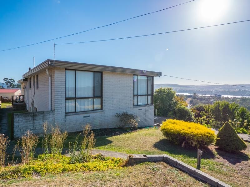 2 Botany Place, Austins Ferry TAS 7011