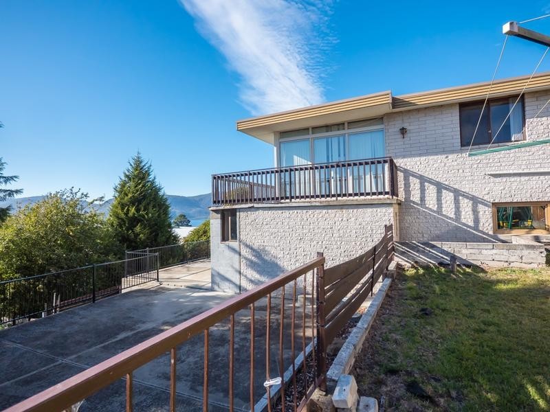 2 Botany Place, Austins Ferry TAS 7011