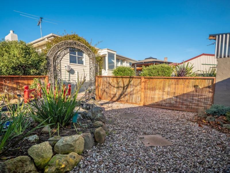6 Yaralla Place, Berriedale TAS 7011