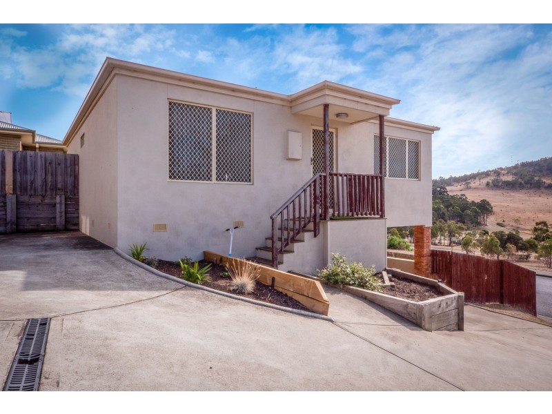 2/84 Lamprill Circle, Herdsmans Cove TAS 7030