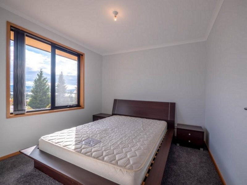 2 Baltonsborough Road, Austins Ferry TAS 7011