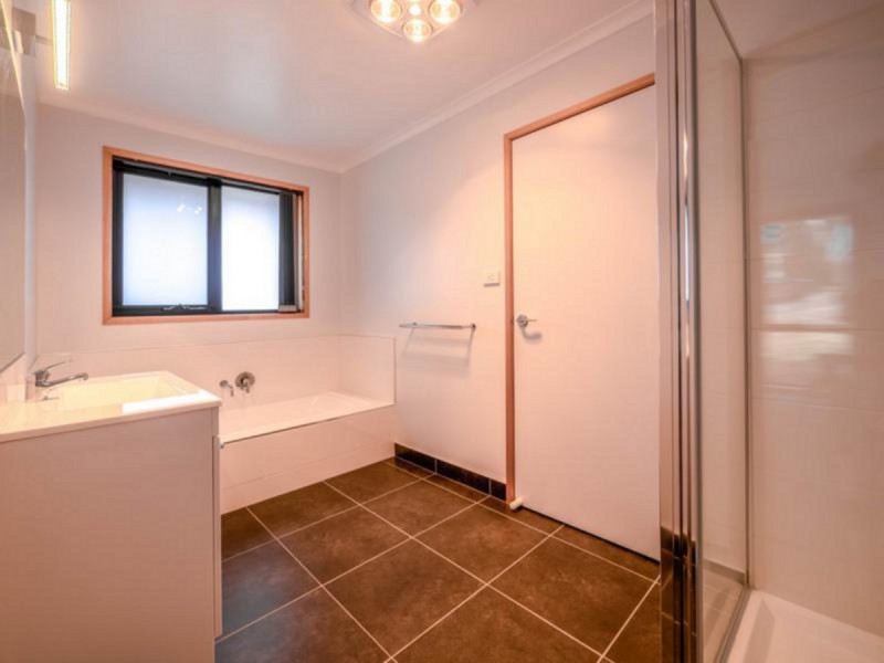 2 Baltonsborough Road, Austins Ferry TAS 7011