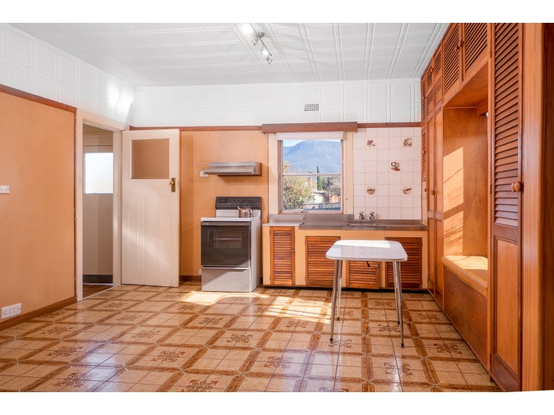 10 Gloucester Crescent, Lutana TAS 7009