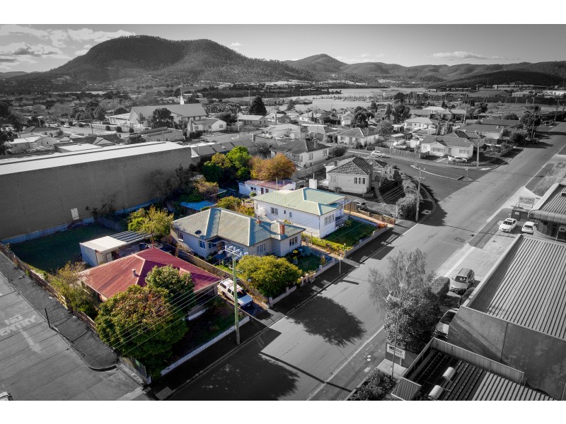 30 Lampton Avenue, Derwent Park TAS 7009
