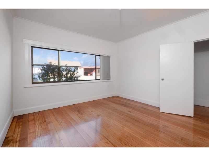 30 Lampton Avenue, Derwent Park TAS 7009