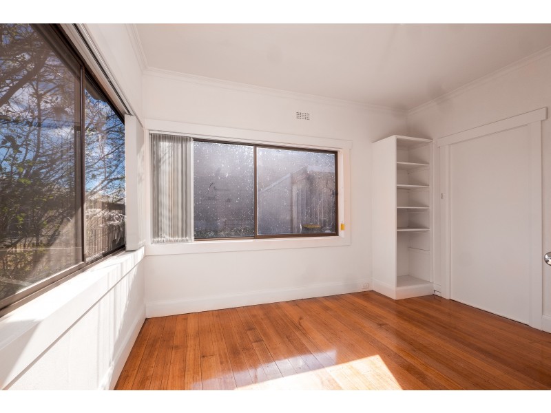 30 Lampton Avenue, Derwent Park TAS 7009