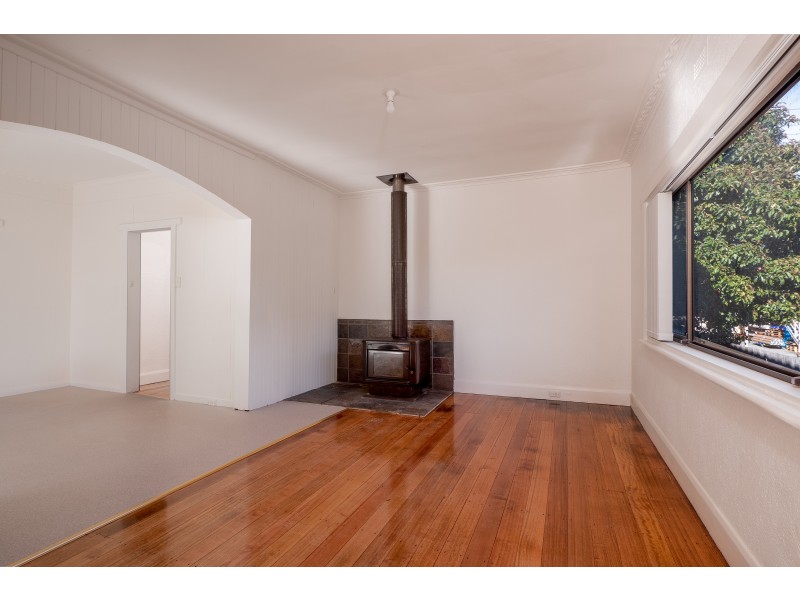30 Lampton Avenue, Derwent Park TAS 7009