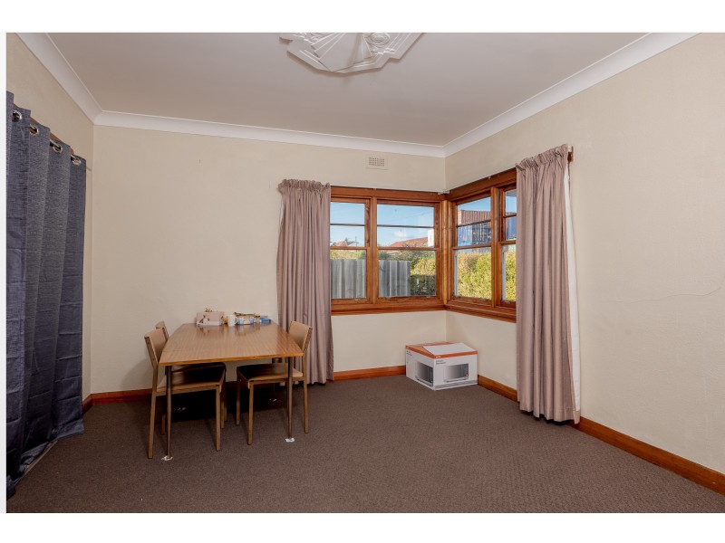 30 Lampton Avenue, Derwent Park TAS 7009