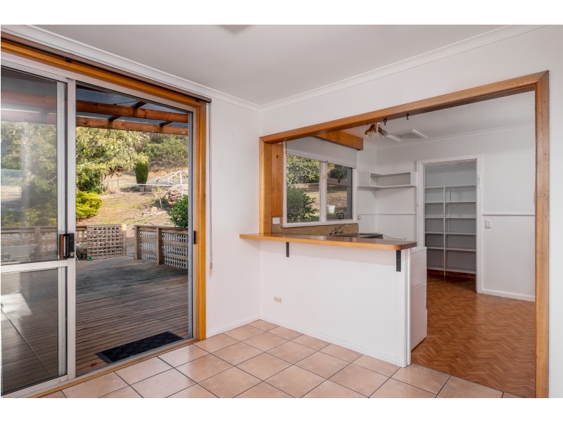 11 Kogarah Avenue, Berriedale TAS 7011