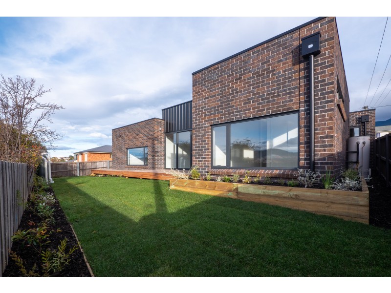 2/53 Kenbrae Avenue, Glenorchy TAS 7010