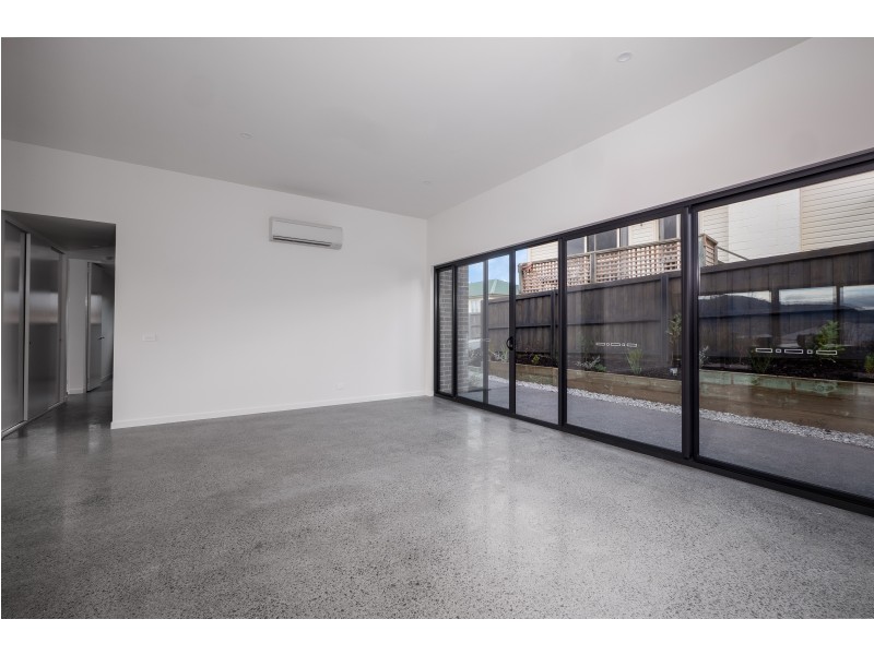 2/53 Kenbrae Avenue, Glenorchy TAS 7010