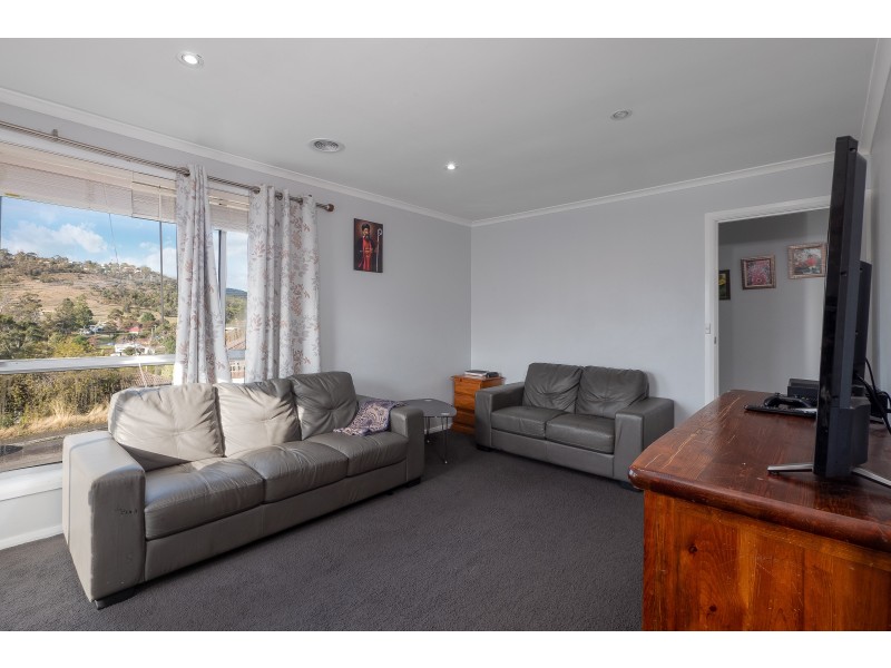 8 Doulton Court, Glenorchy TAS 7010