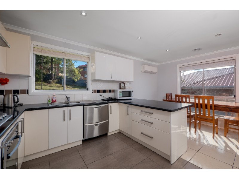 8 Doulton Court, Glenorchy TAS 7010