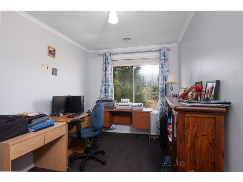 8 Doulton Court, Glenorchy TAS 7010