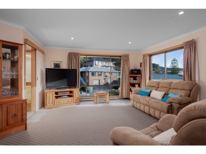 5 Dooleys Avenue, Rosetta TAS 7010