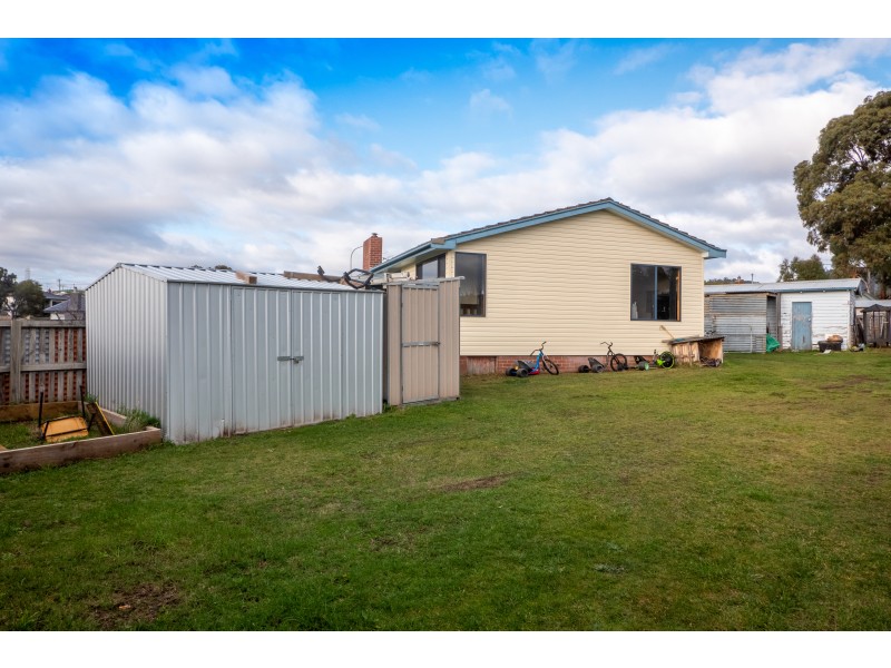 13 Link Road, New Norfolk TAS 7140