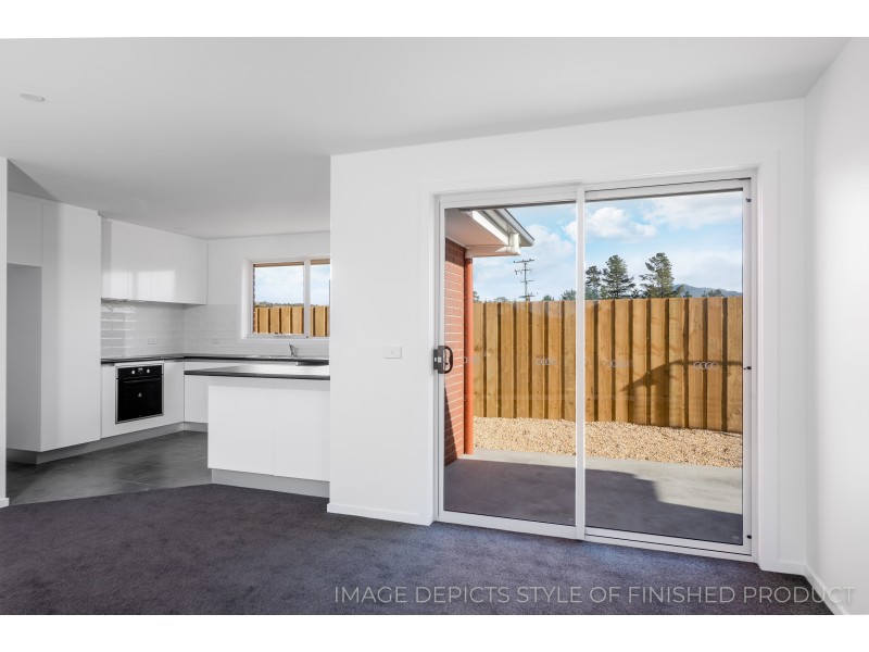 2/67 Menin Drive, Brighton TAS 7030