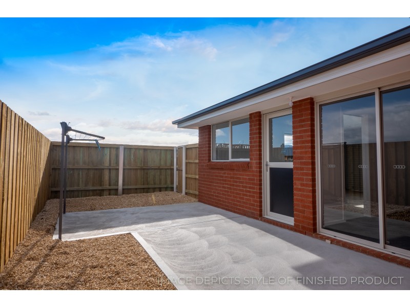 2/67 Menin Drive, Brighton TAS 7030