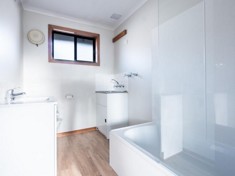 2/145 Tolosa Street, Glenorchy TAS 7010