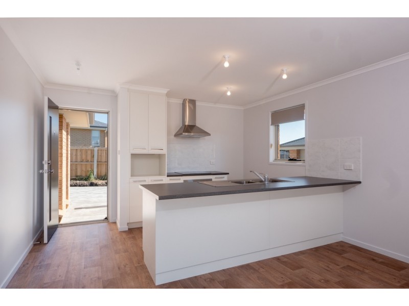 1/5 Emerald Drive, Rokeby TAS 7019