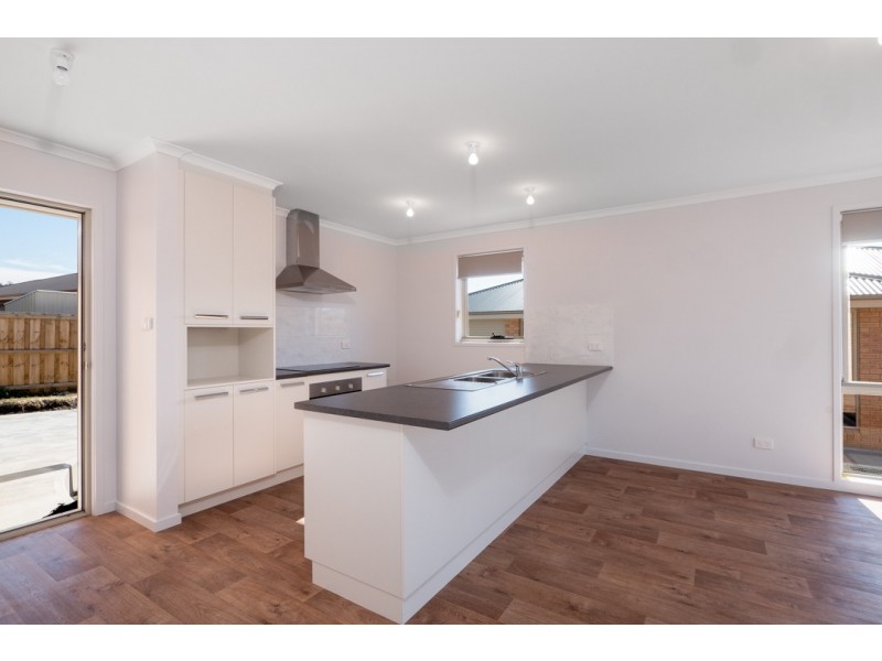 1/5 Emerald Drive, Rokeby TAS 7019