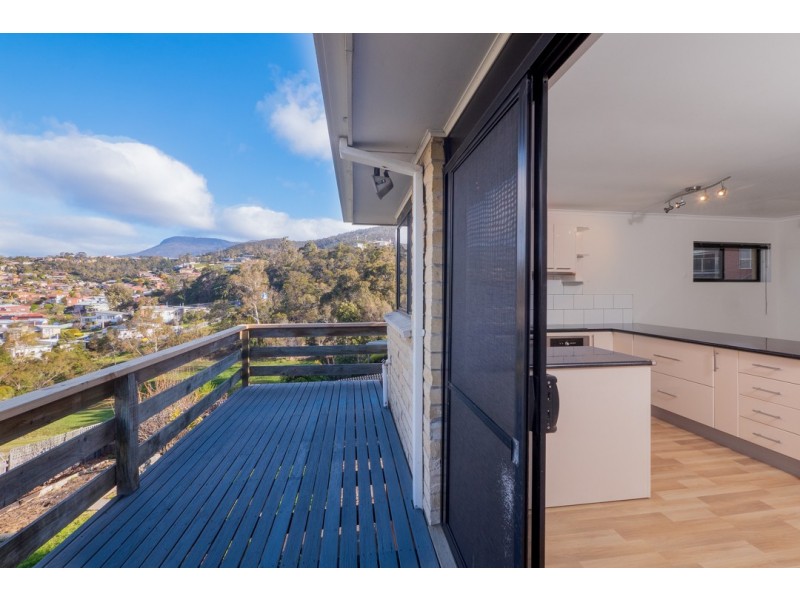 13 Kinarra Crescent, Chigwell TAS 7011