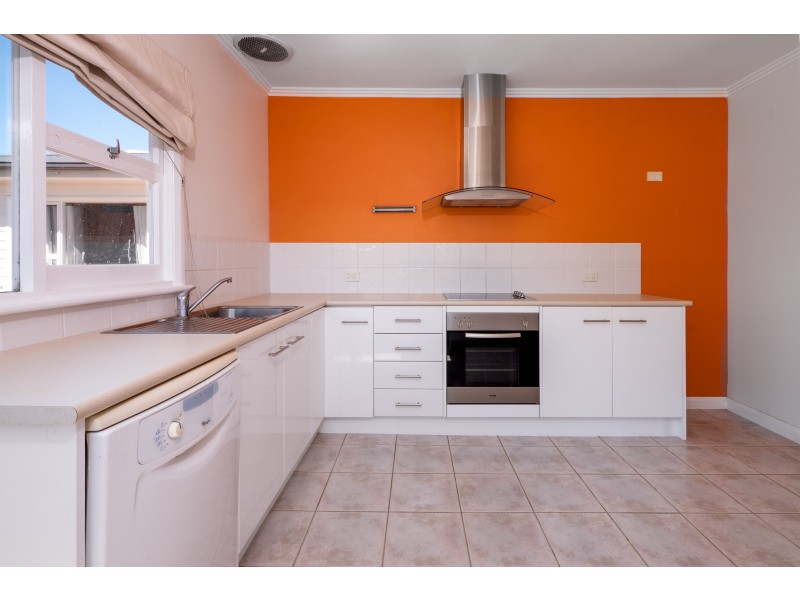 1 Hilton Road, Claremont TAS 7011