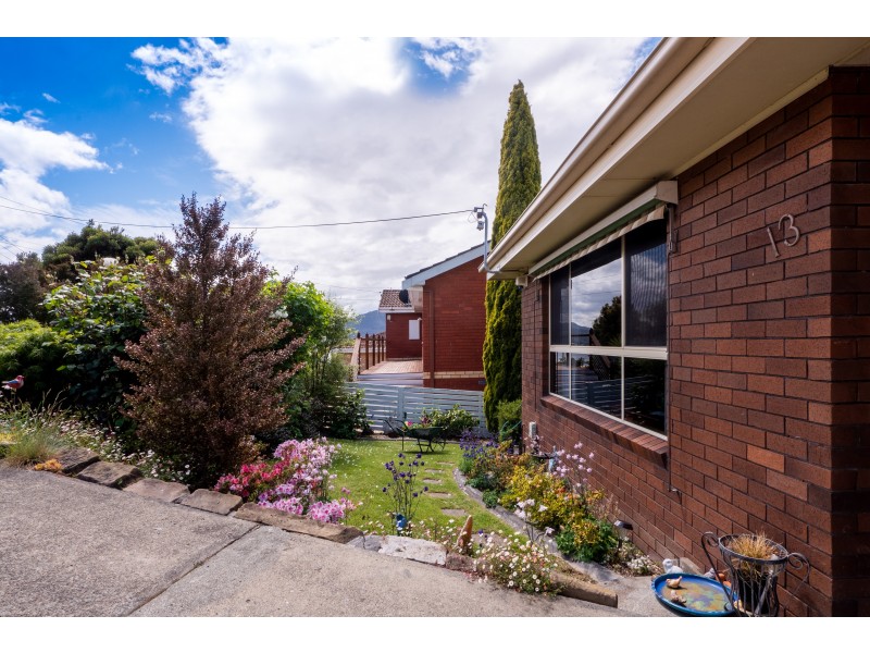 13 England Avenue, Montrose TAS 7010