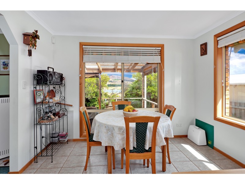 2 Kirabati Road, Midway Point TAS 7171