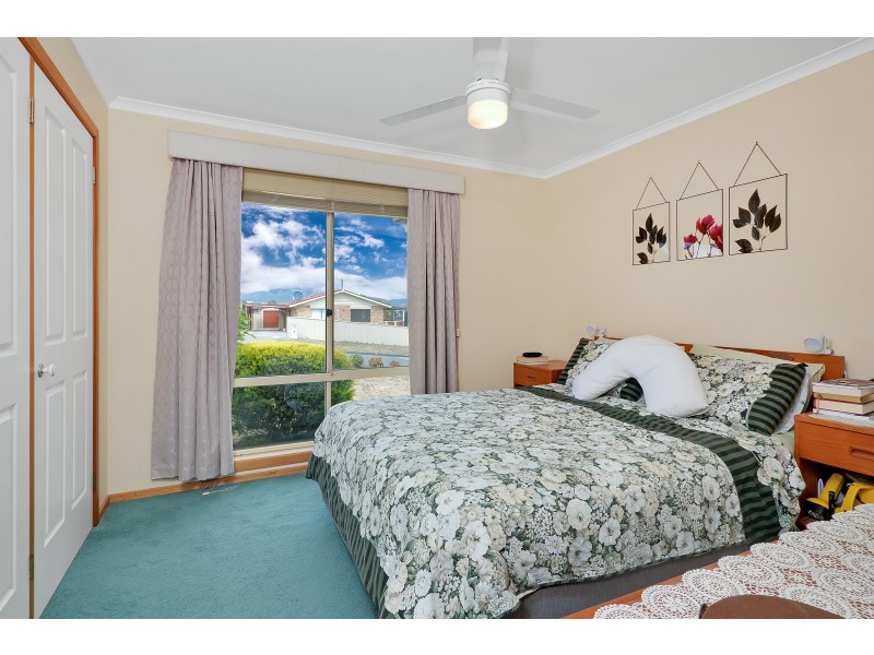 2 Kirabati Road, Midway Point TAS 7171