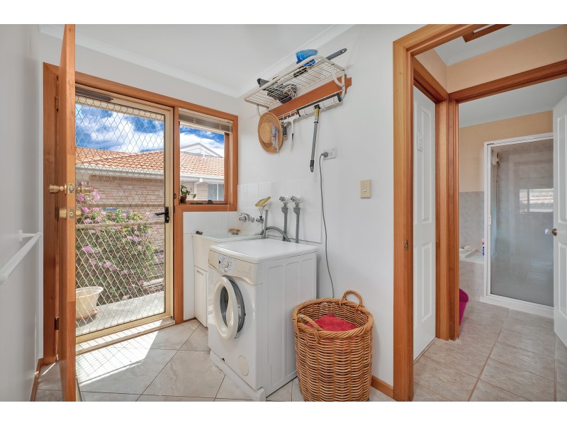 2 Kirabati Road, Midway Point TAS 7171