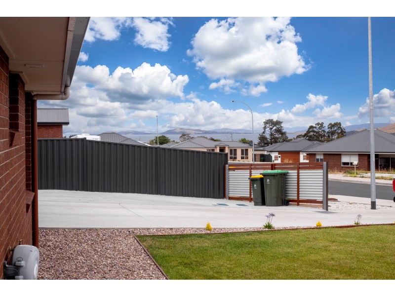 8 Harmsworth Road, Oakdowns TAS 7019