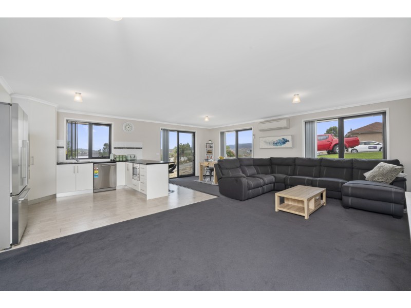 1 Euston Place, Bridgewater TAS 7030