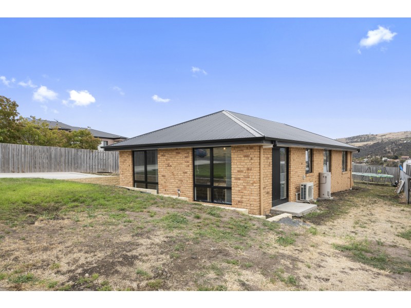 1 Euston Place, Bridgewater TAS 7030