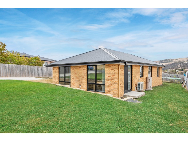 1 Euston Place, Bridgewater TAS 7030