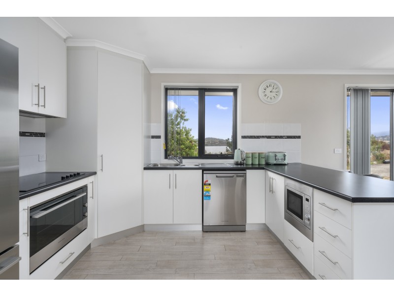 1 Euston Place, Bridgewater TAS 7030