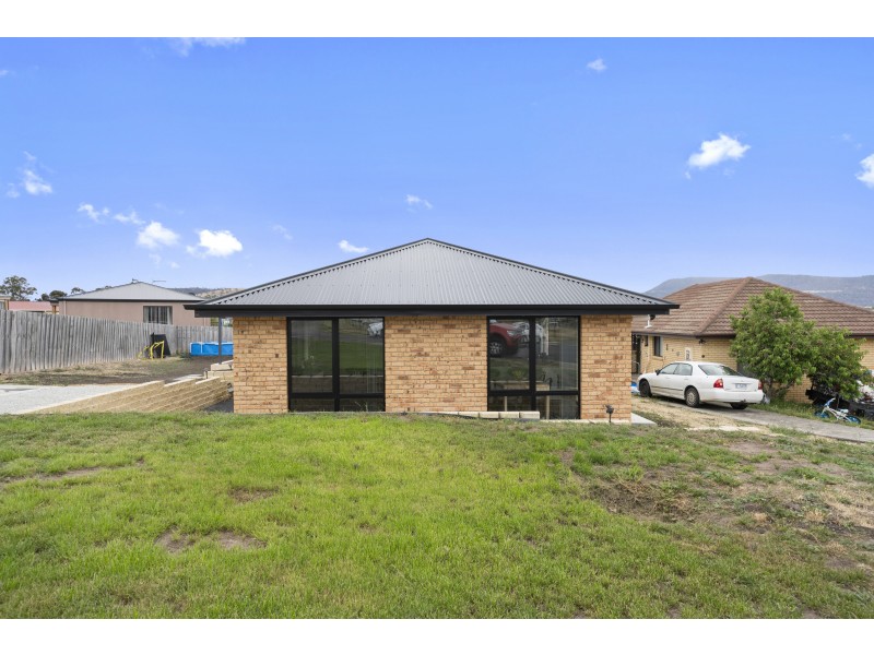 1 Euston Place, Bridgewater TAS 7030