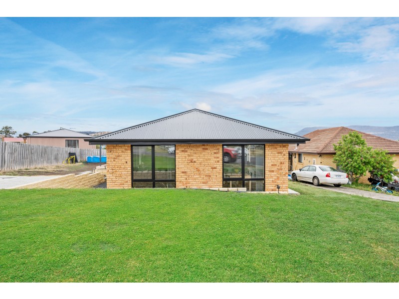 1 Euston Place, Bridgewater TAS 7030