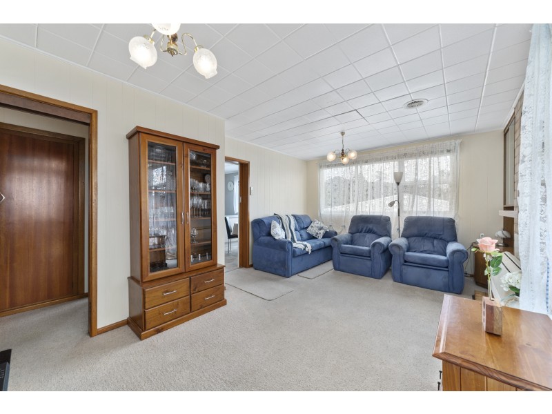 2 Narelle Place, Claremont TAS 7011