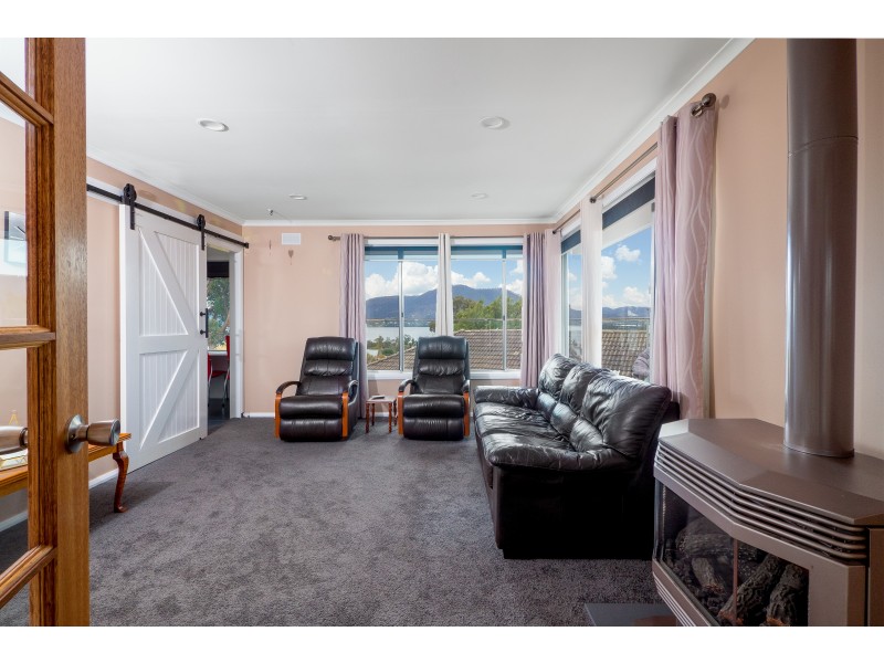 27 Weston Place, Montrose TAS 7010