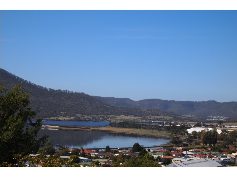 27 Weston Place, Montrose TAS 7010