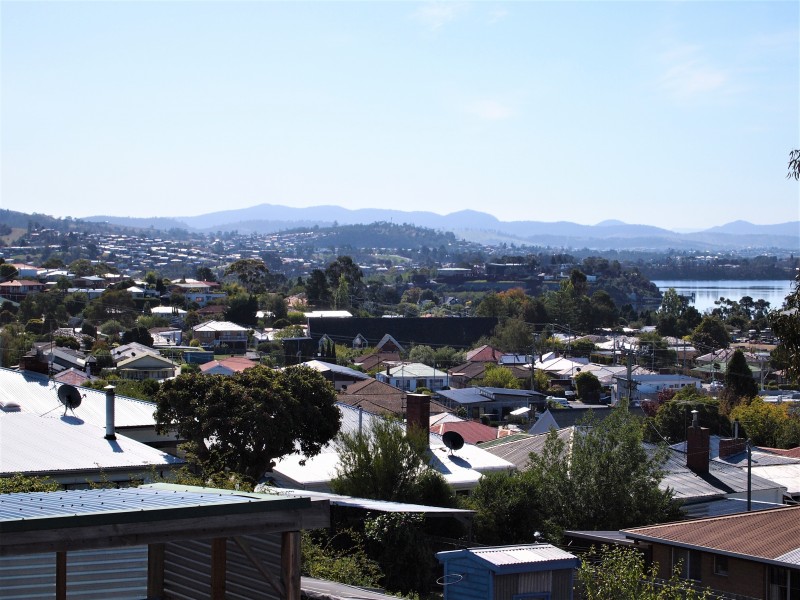 27 Weston Place, Montrose TAS 7010
