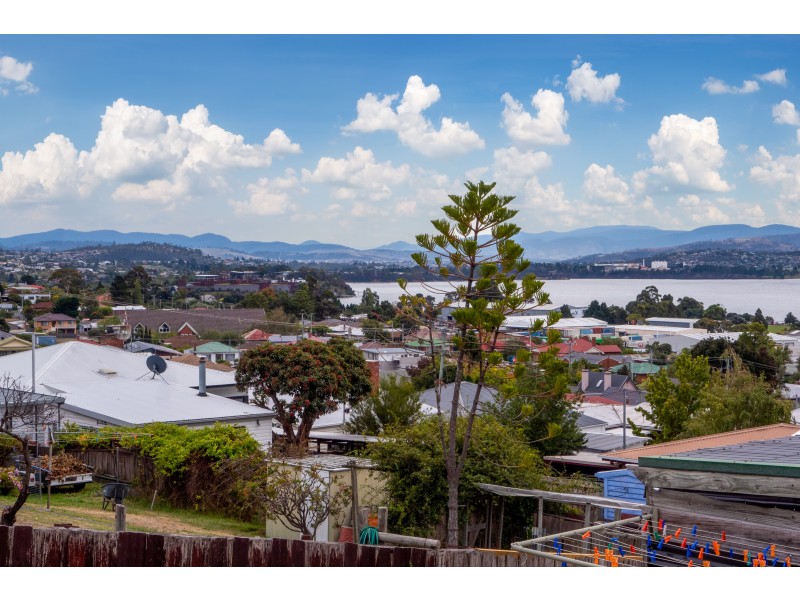 27 Weston Place, Montrose TAS 7010