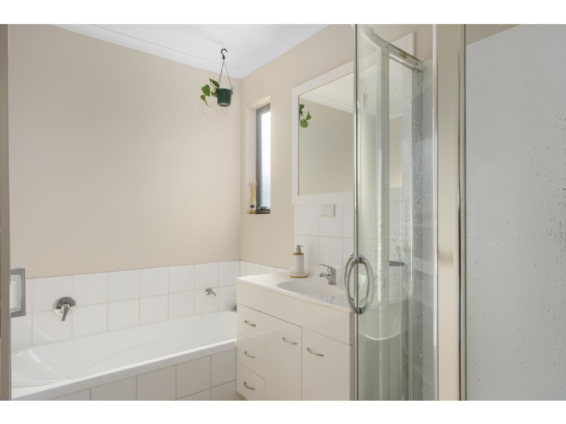 2/146 Rockingham Drive, Clarendon Vale TAS 7019