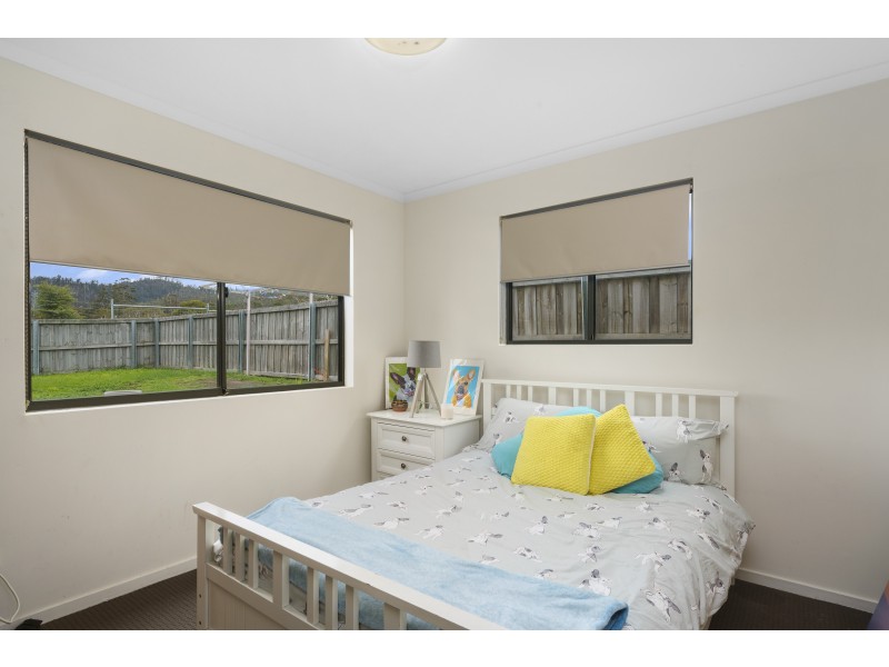 2/146 Rockingham Drive, Clarendon Vale TAS 7019