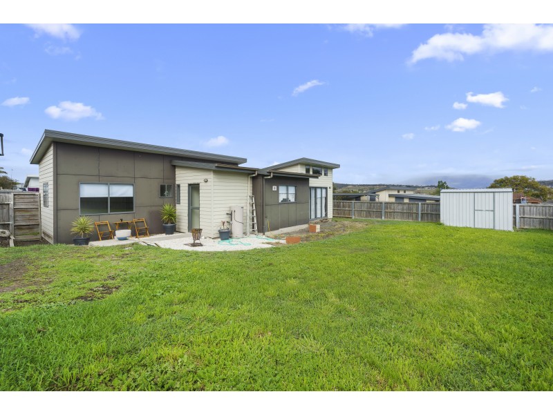 2/146 Rockingham Drive, Clarendon Vale TAS 7019